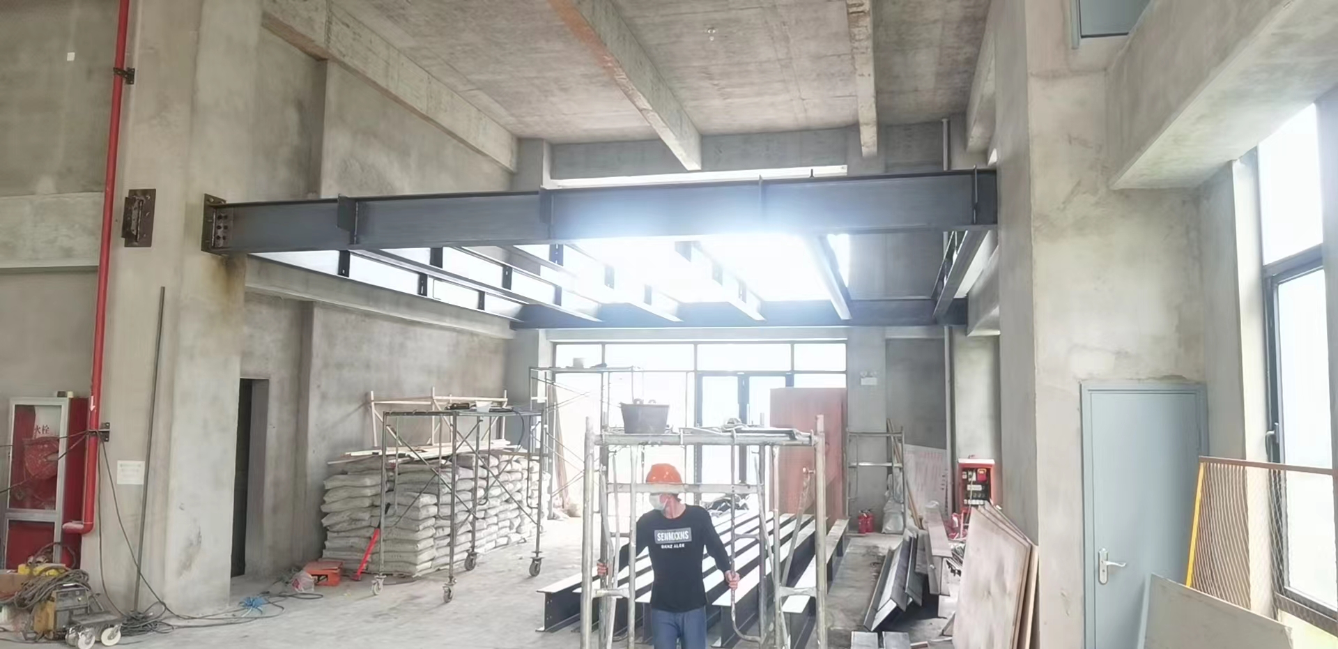 鋼結(jié)構(gòu)隔層搭建施工