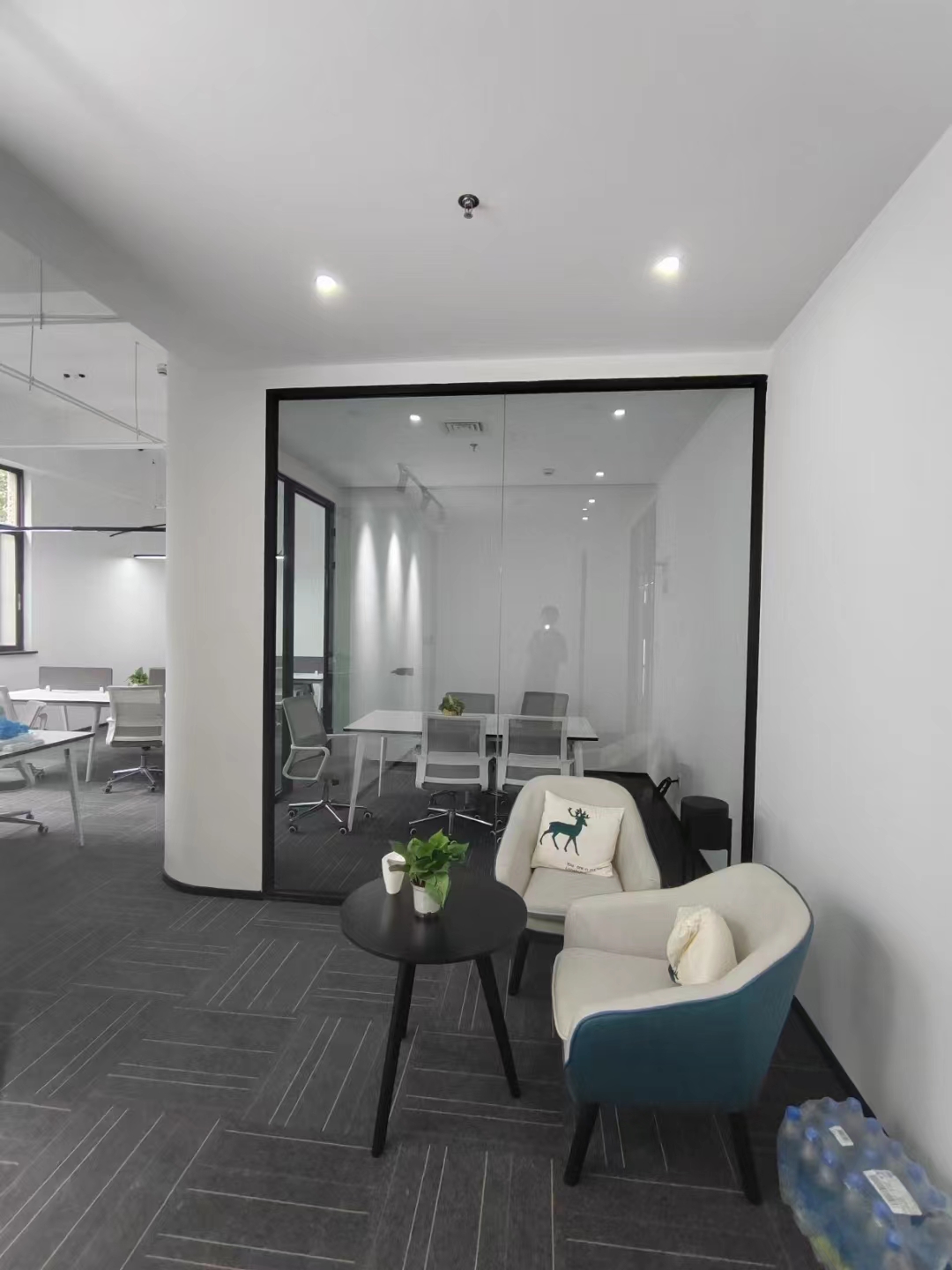 會(huì)議室裝修施工圖片